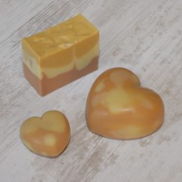 Savon agrumes artisanal bio coeur pain